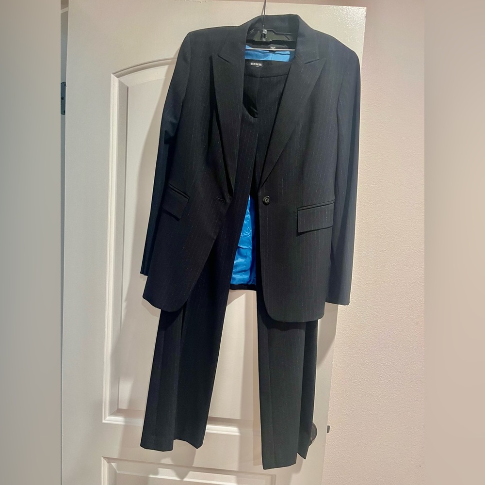 Express Limited edition slightly shimmery strip classic 2 piece suit